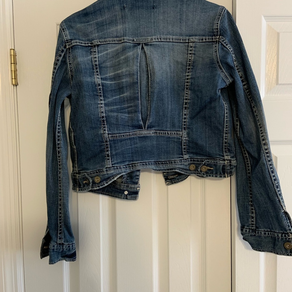 ✨CROPPED DENIM JACKET✨